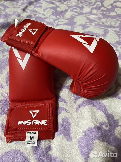 Перчатки накладки (каратэ) insane l
