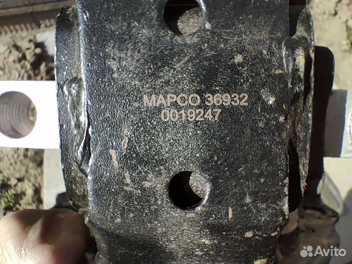 Опора двигателя skoda