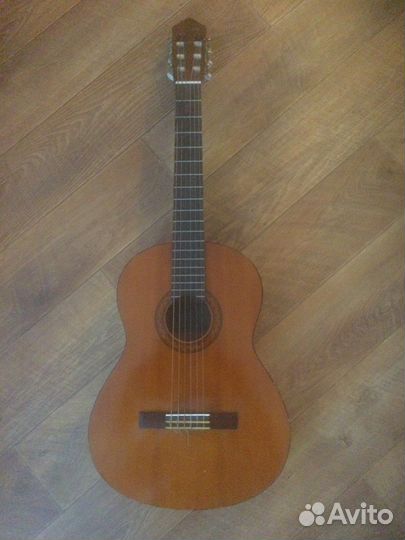 Гитара C40 Yamaha + всё необходимое