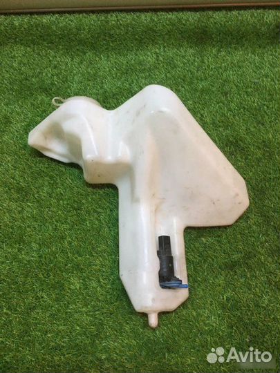 Бачок омывателя лобового стекла Mercedes-Benz W168