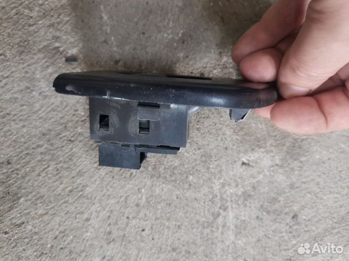 Кнопка стеклоподъемника задняя левая Chery Qq6 S21