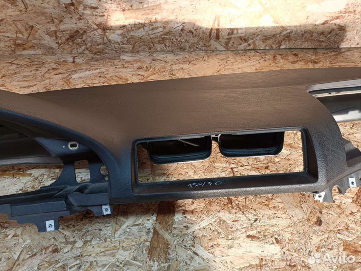 Панель приборов Торпедо BMW e39 2000