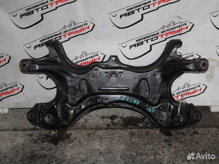 Балка Двигатель подрамник toyota avensis ADT250 AD