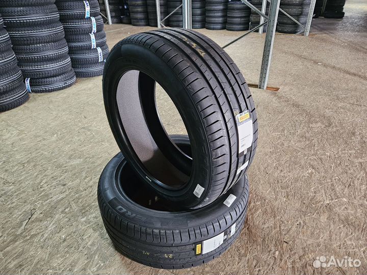 Pirelli P Zero Luxury Saloon 275/45 R21 107Y