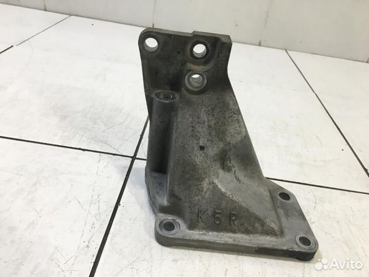 Кронштейн двигателя правый Infiniti EX EX37 J50