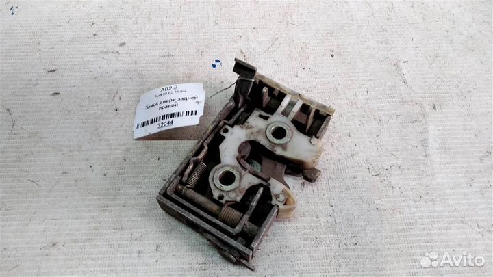 Замок двери задней правой Audi 80 B2 78-84г