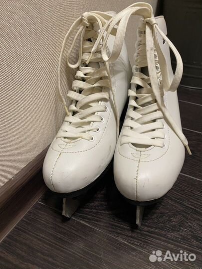 Коньки фигурные