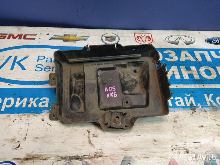 Поддон акб Opel Zafira B A05 05-15