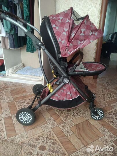 Коляска детская до года