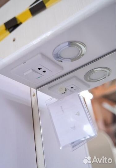 Зеркало-шкаф Francesca Кубо 80 2С белый, правый