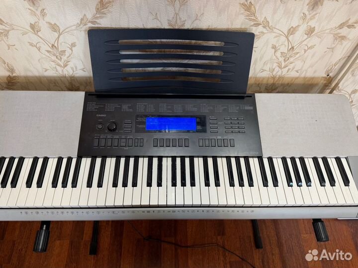 Синтезатор Casio WK-220