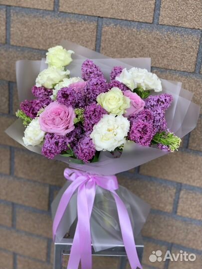 Доставка букетов и цветов по городу