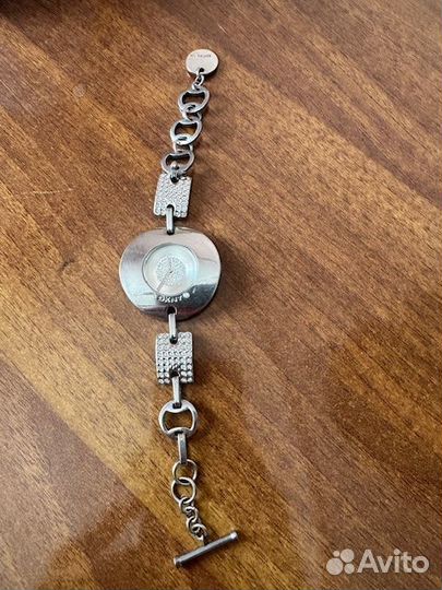 Продам наручные часы американского бренда dkny