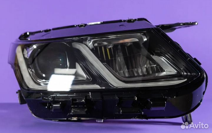 Фара RH (дхо галоген) Geely Coolray 2019- 70510228