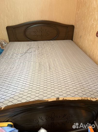 Спальный гарнитур бу