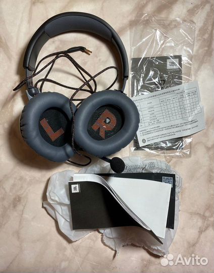 Игровые наушники JBL Quantum 100