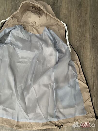 Куртка ветровка женская