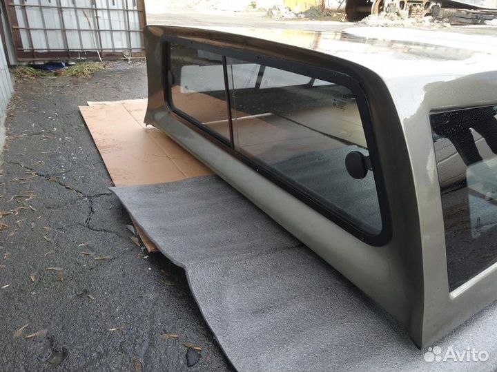 Toyota Hilux 8 кунг Roxform с раздвижными стеклами