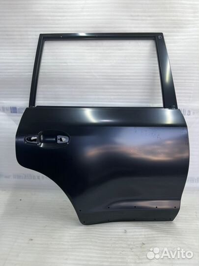 Дверь задняя правая Toyota Land Cruiser 200