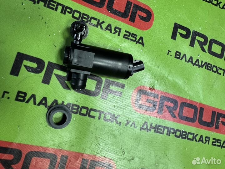 Насос омывателя Lexus RX / Toyota Fortuner / RAV4