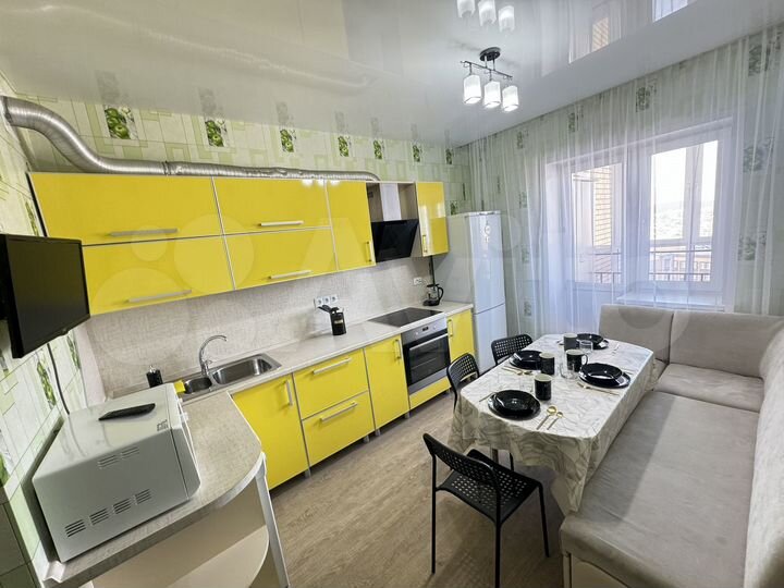 2-к. квартира, 62 м², 10/12 эт.