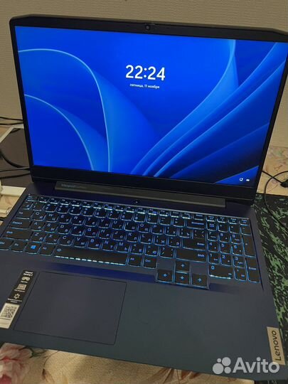 Мощный игровой ноутбук с подсветкой клавиатуры