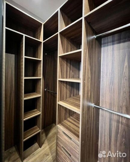 Гардеробная в стиле лофт под заказ