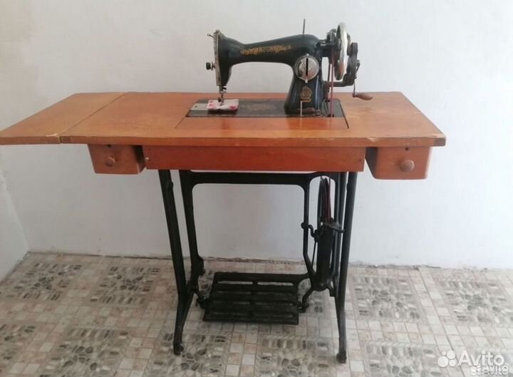 Швейная машинка