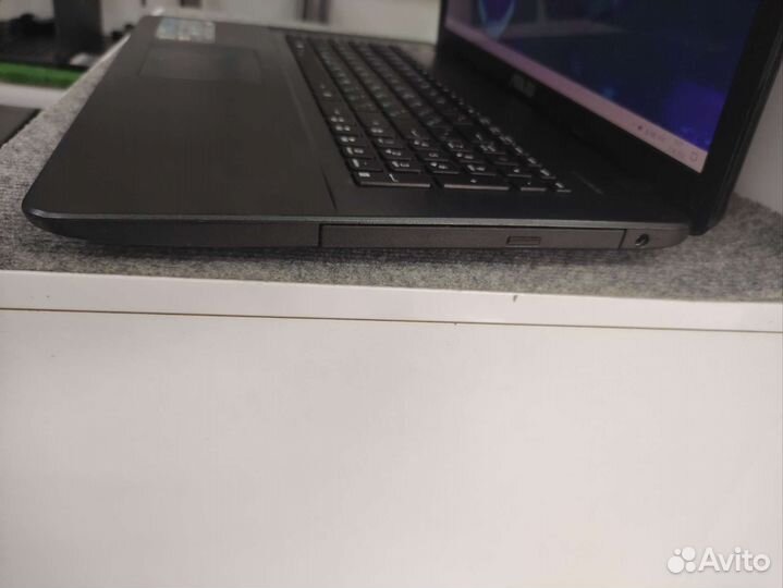 Asus i5-5200U 240GB SSD GT940M 2GB