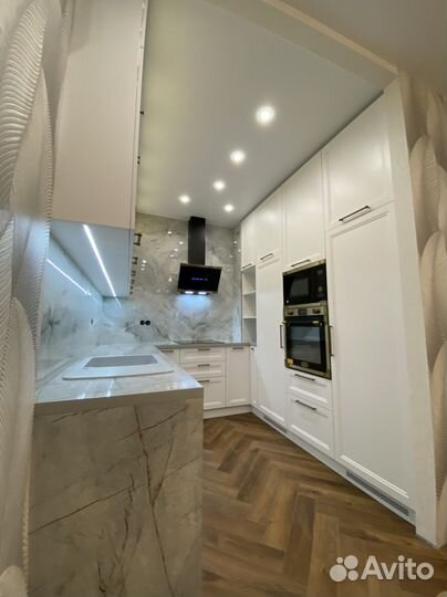 Кухонный гарнитур угловой