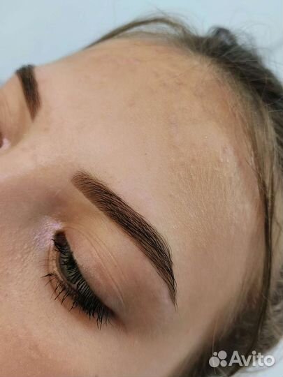 Мастер бровист