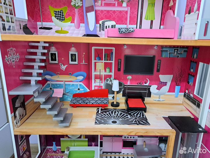 Большой кукольный домик бу