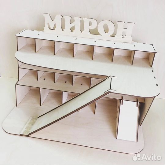 Гараж, парковка для машинок