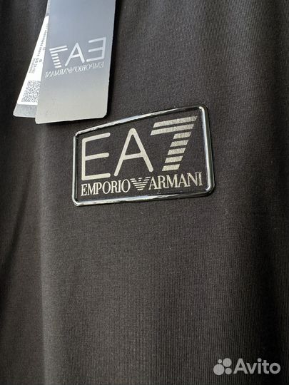 Emporio Armani летний костюм спортивный