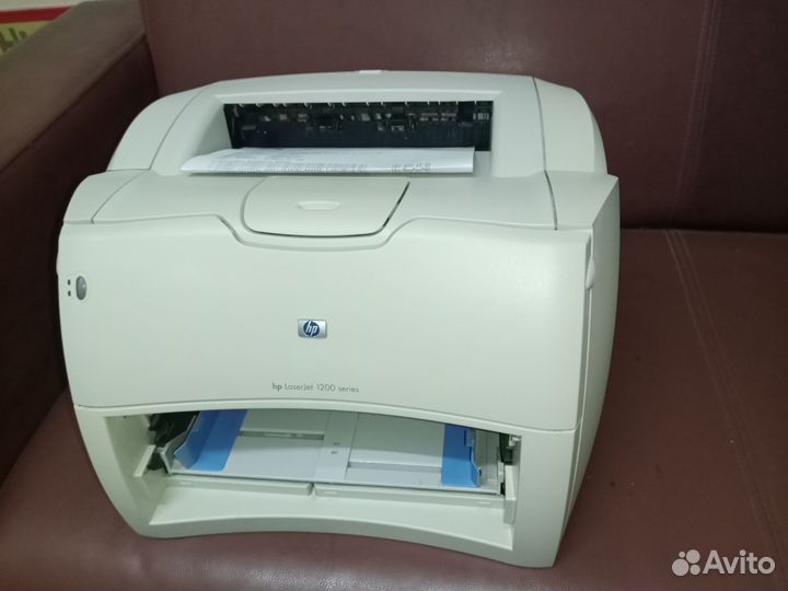 Принтер HP laserjet 1200. Рабочий. Обслужен