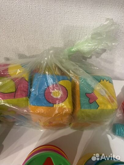 Развивающие игрушки пакетом