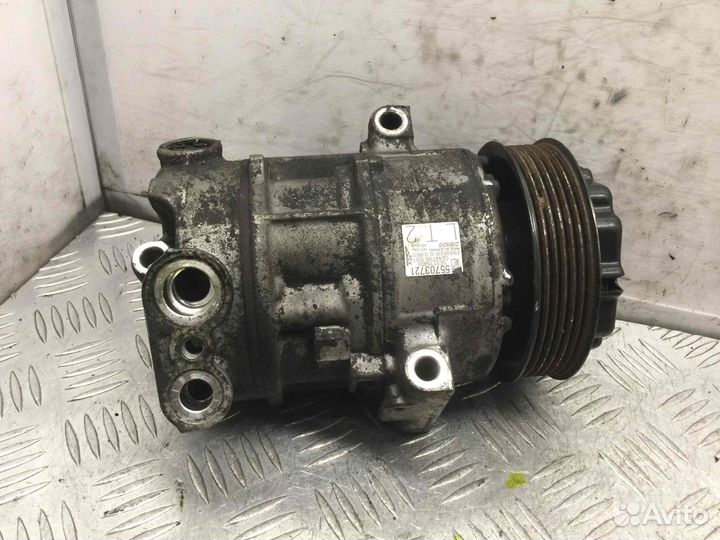 Компрессор кондиционера Opel Corsa 55703721; 5E527