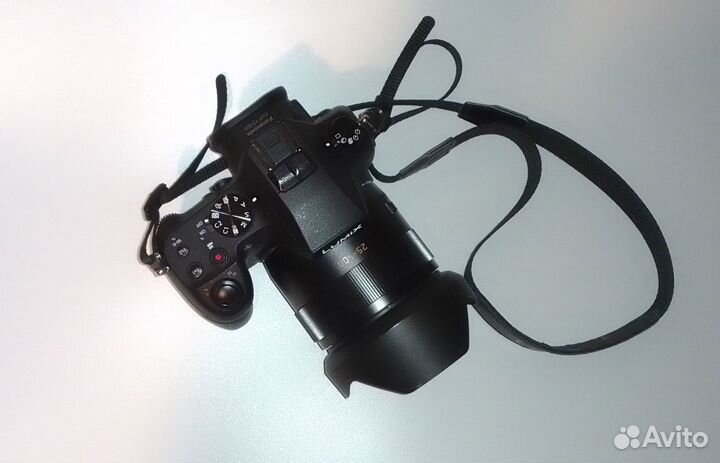 Фотоаппарат Panasonic Lumix FZ1000