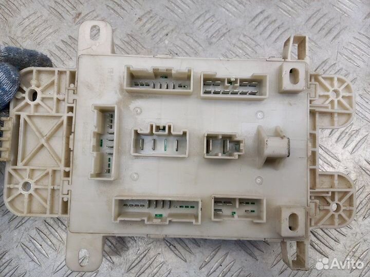 Блок предохранителей Chery Tiggo T11 (FL) 1.6