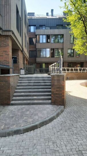 3-к. квартира, 66 м², 1/4 эт.