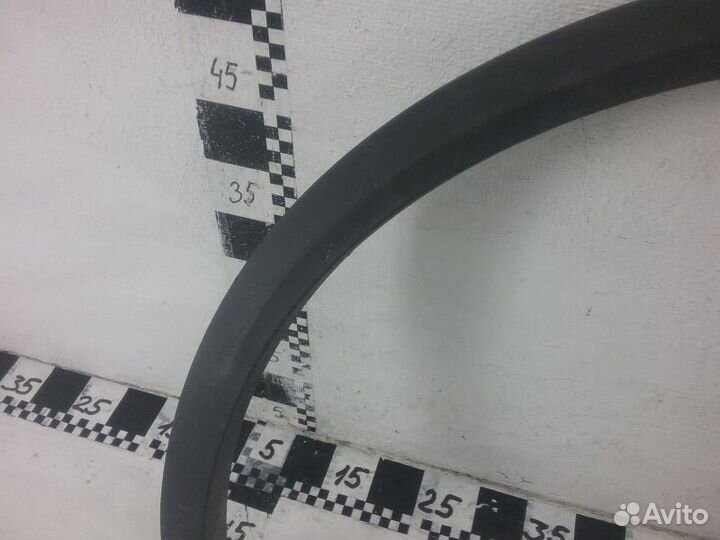 Накладка крыла заднего правого Volkswagen Touareg 3