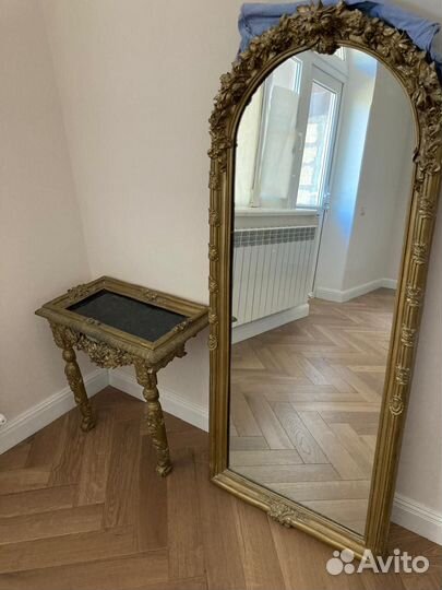 Консоль с зеркалом