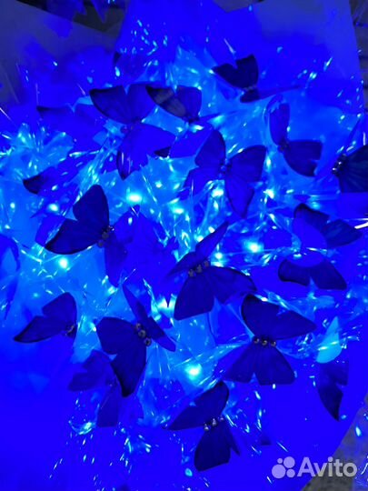 Букет из бабочек светящийся