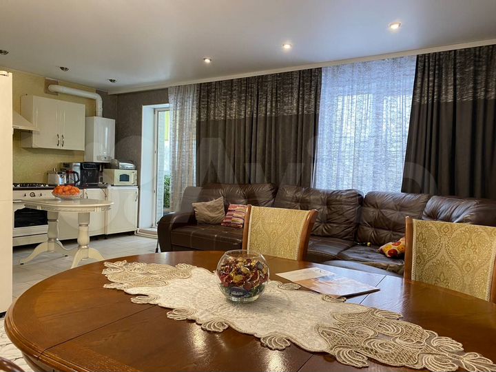 3-к. квартира, 101,3 м², 3/3 эт.