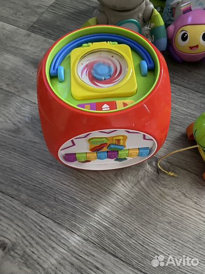 Развивающие игрушки fisher price линкималс,chicco