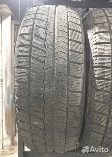 Bridgestone Blizzak VRX 215/60 R16 95Y