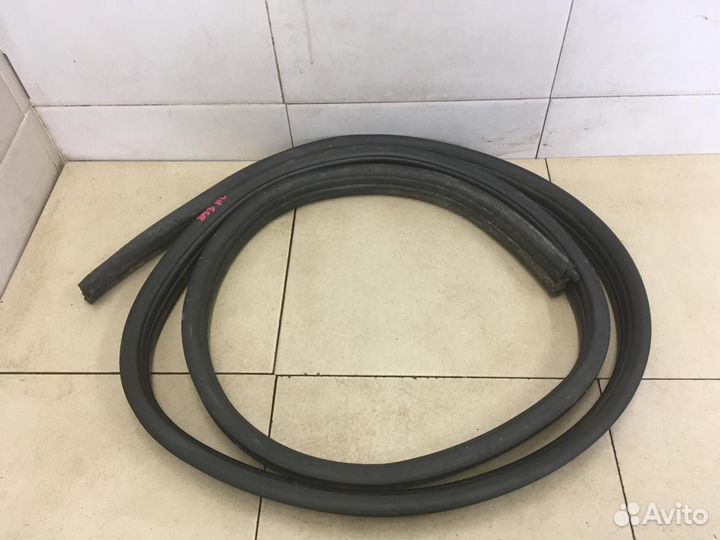 Уплотнитель (внутри) Logan 2005-2014