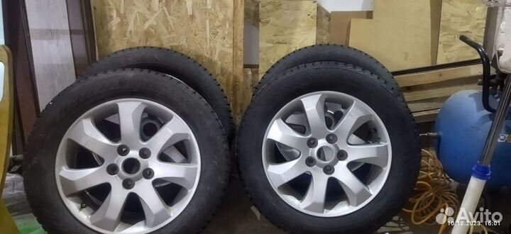 Диски с новой резиной для KIA 205/60/R16