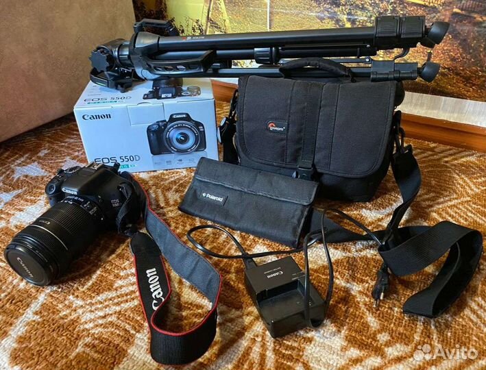 Зеркальный фотоаппарат canon 550d