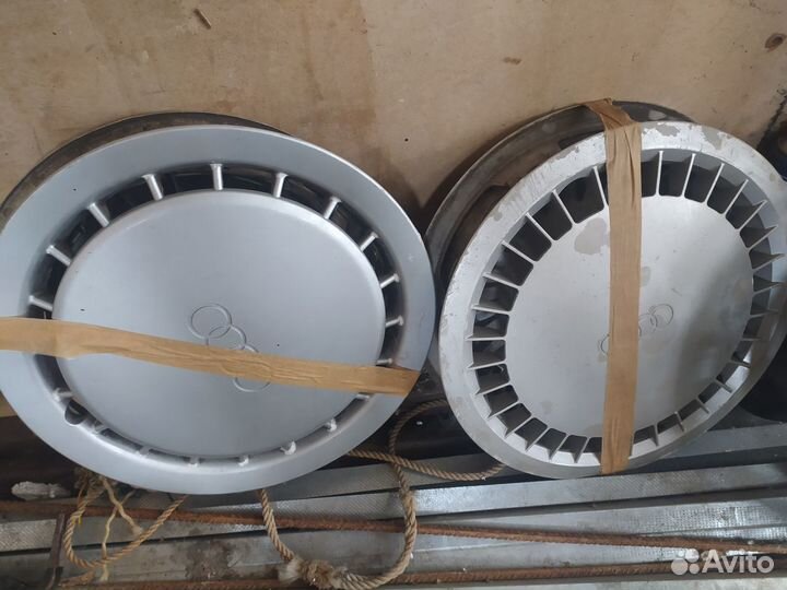 Колпаки на диски audi R14